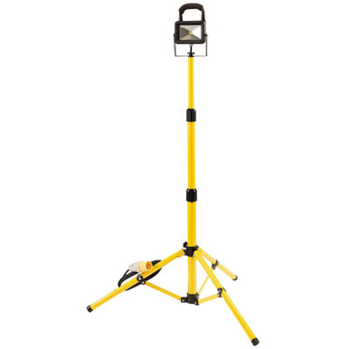 Draper - 10W 110V COB LED Work Light with Tripod 700 Lumens