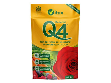 Vitax Q4 Pelleted Fertilizer 0.9kg Pouch