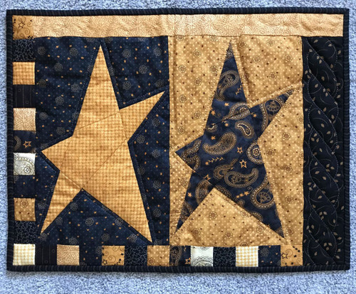 Country Primitive Star Hand Quilted Quilt Wall Hanging 21 x 17