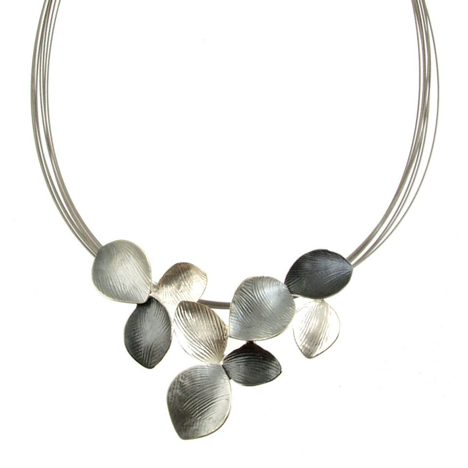 3304-1 - Multi-Lily Necklace White/Grey