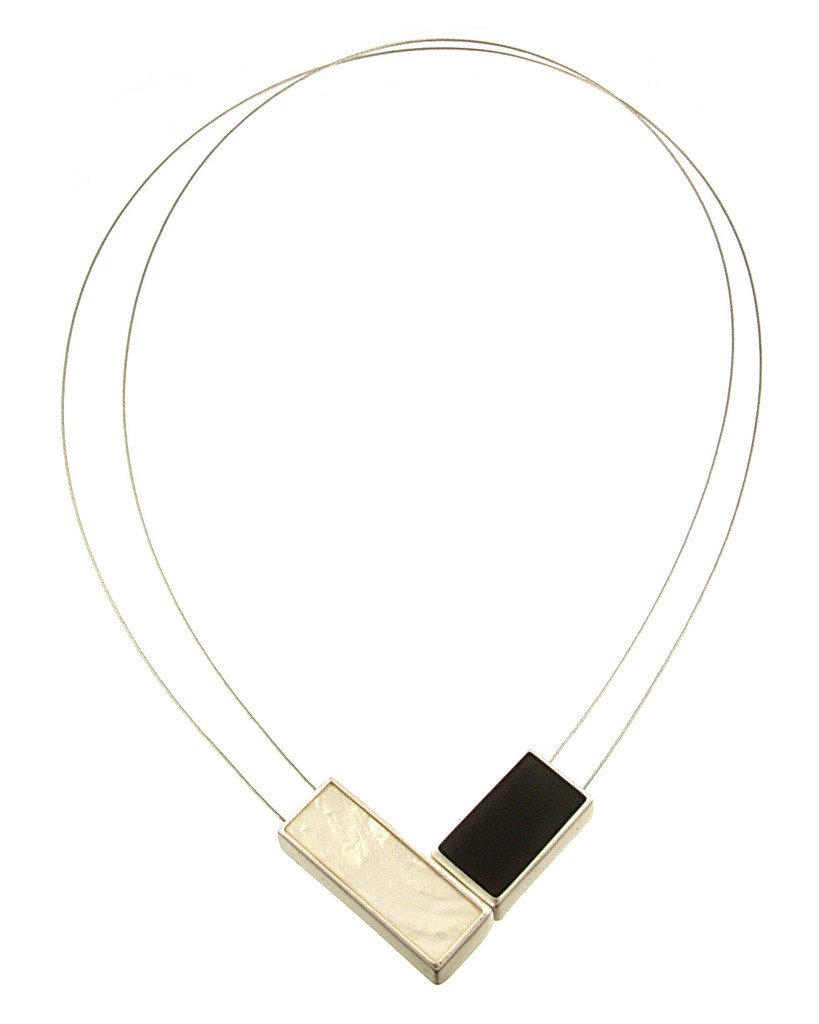 2033-8 - TWO TONE FRONT LOCK MAGNETIC PENDANT - WHITE/CHARCOAL - 18"