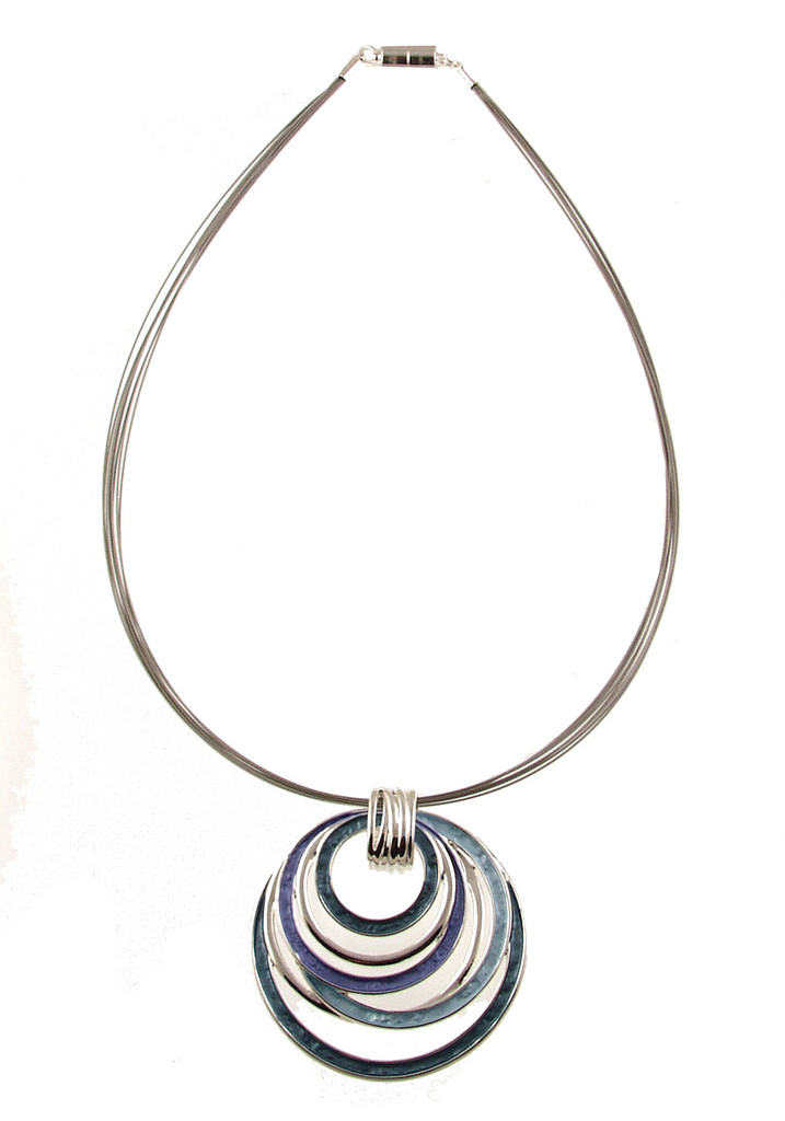 197-4 - SHINY SILVER/PURPLE COMBI CIRCLES PENDANT - 18"