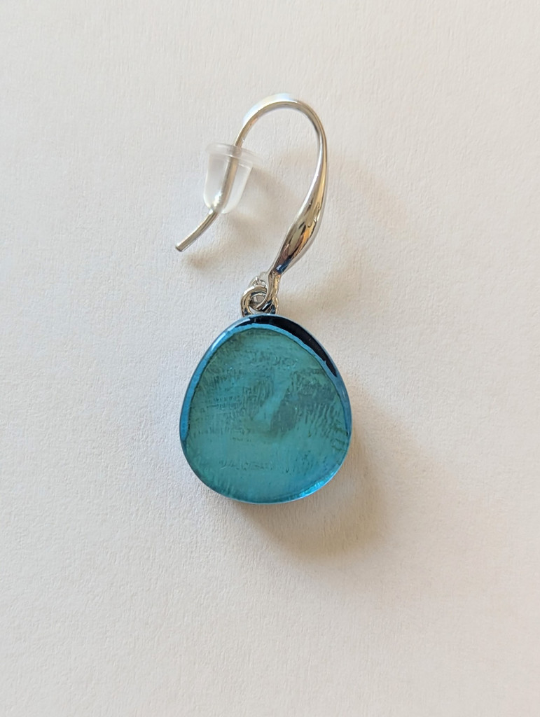 446-27 - OVAL RESIN EARRING - OCEAN WAVE 