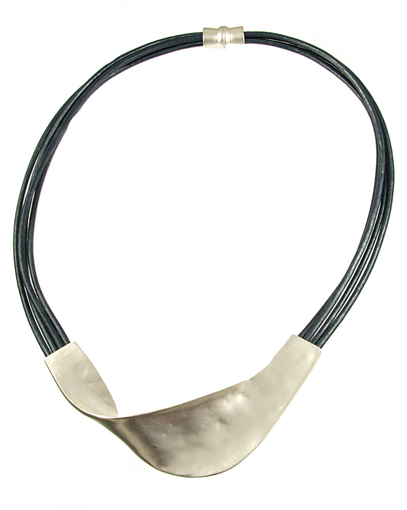 5189-118 - MATTE SILVER/NAVY TWIST LEATHER NECKLACE - 18"