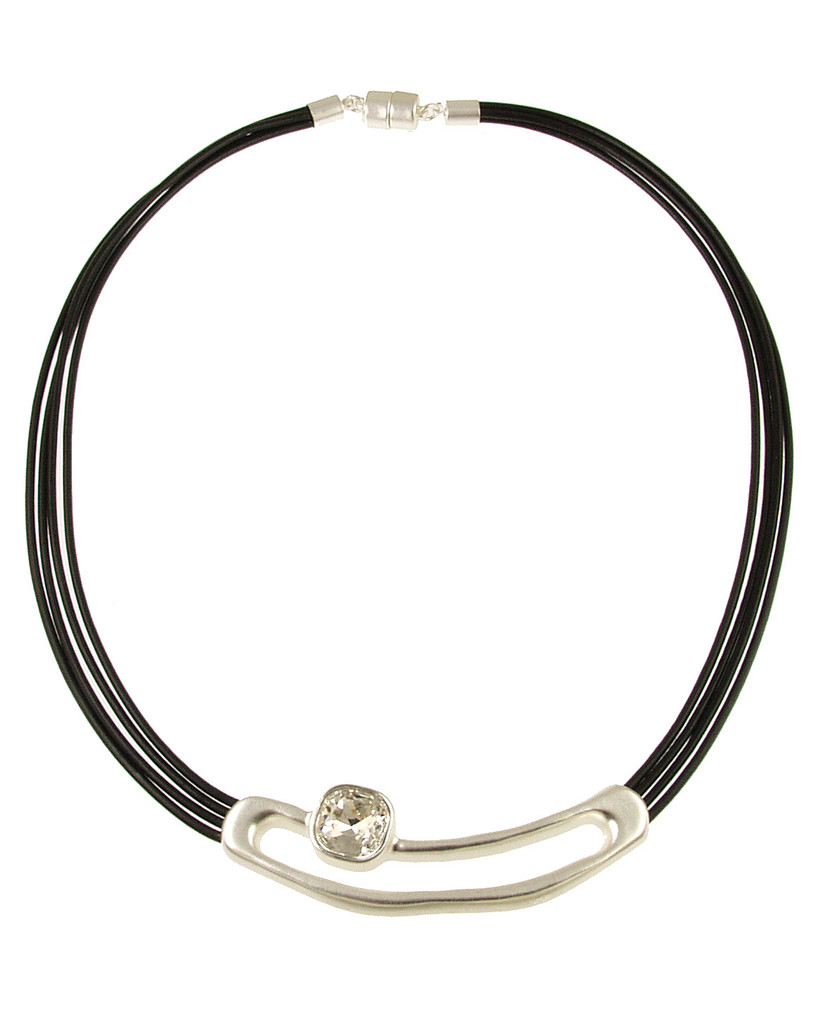 596-4 - MATTE SILVER/BLACK/CLEAR GLASS NECKLACE - 18"