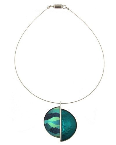 116-9 - BLUE WAVE MAGNETIC CLASP PENDANT - 18"