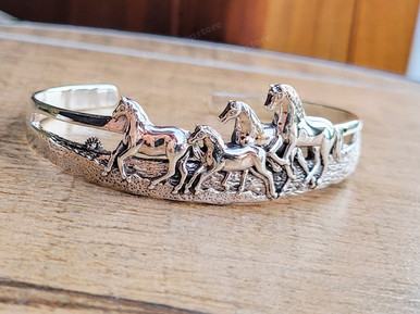 Sterling Silver 925 Horse Herd Galloping women Cuff Bracelet