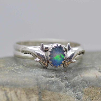 Killer whales Empty the tanks band ring with gemstone