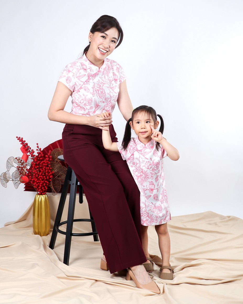 Lunar Porcelain Cheongsam Top - Pink