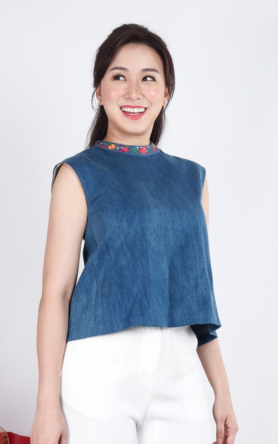 Courtney Contrast Collar Structured Top - Denim