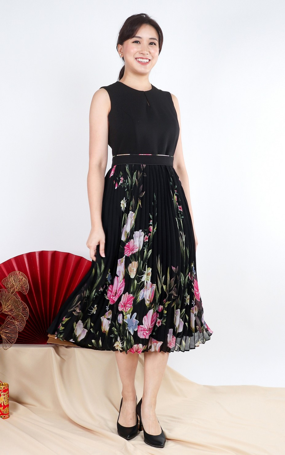 Eden Printed Pleated Dress - Black