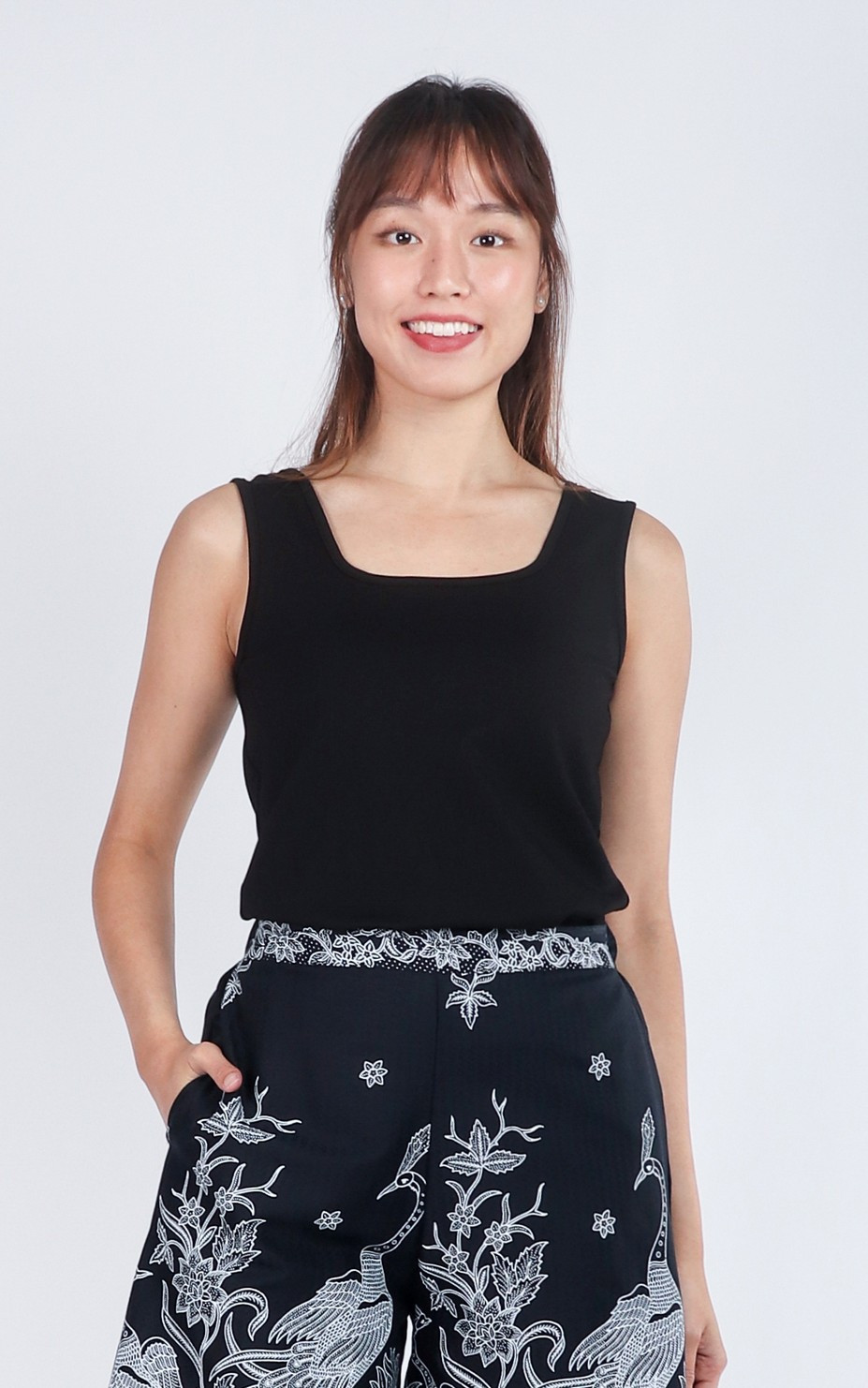 Zeria Basic Tank Top - Black