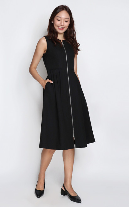 Zipper Pleated Dress - Black 