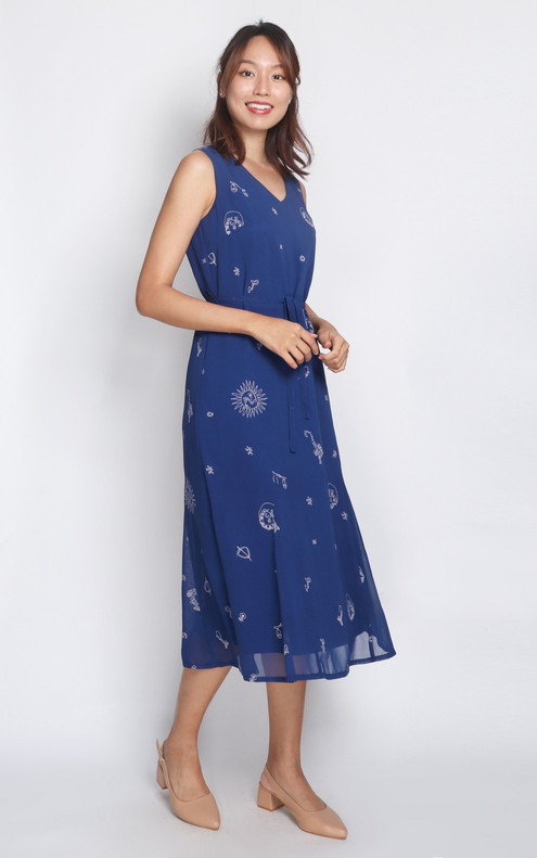 Velle Abstract Print Chiffon Midi Dress - Blue