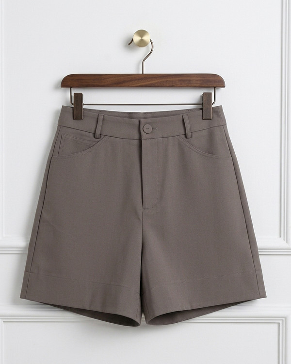 Edna Pocket Shorts - Taupe