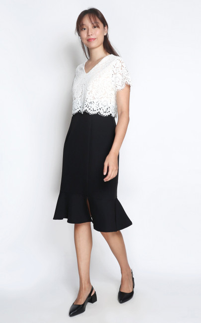Super Stylish Backless Lace Top With Mermaid Skirt Wine Red Set