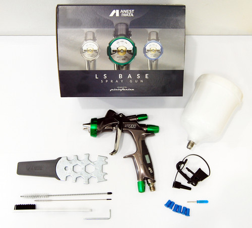 Anest Iwata LS-400 Series 2.1 Base Coat Digital Spray Gun 1.3ETS 130218A1