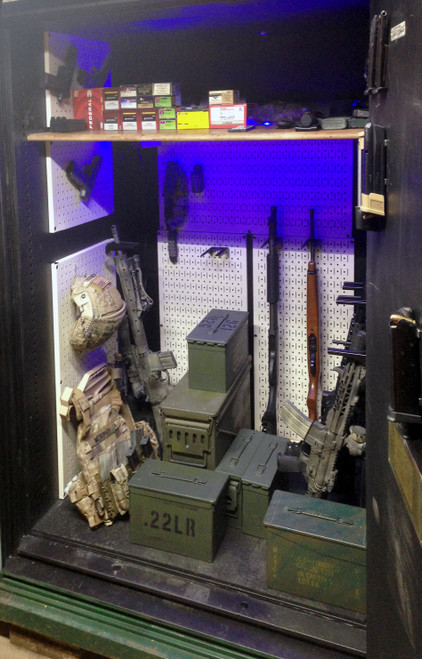 White Horizontal Wall Gun Rack Panel - Metal Pegboard - 16 x 32