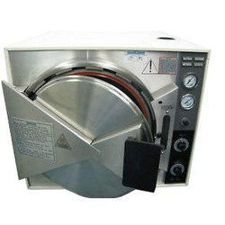 Front view of the Pelton & Crane Magnaclave Sterilizer -Refurbished