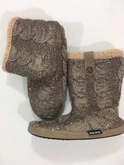 Mukluks Women Sweater Boot , Brown (12091296-P)