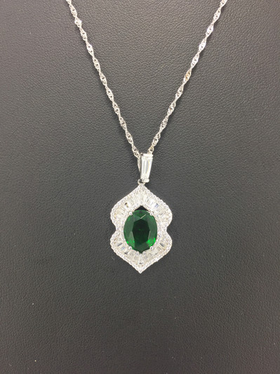 Fuzion Creations Women Sterling Silver Emerald Pendant Necklace