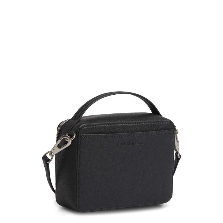 Calvin Klein Women Polyester Handbags, Black (133173)