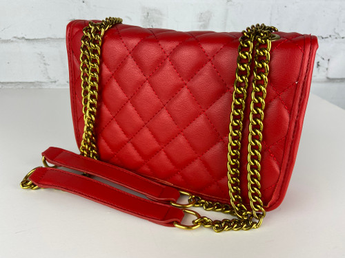 Red quilted shoulder bag gold chain lozenge pattern embossed shoulder bag Med. size 8.7 X 5.9 X 2.8