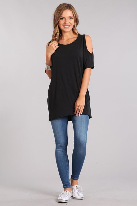 Plus size cut out shoulder top black comfortable breathable fabric with stretch