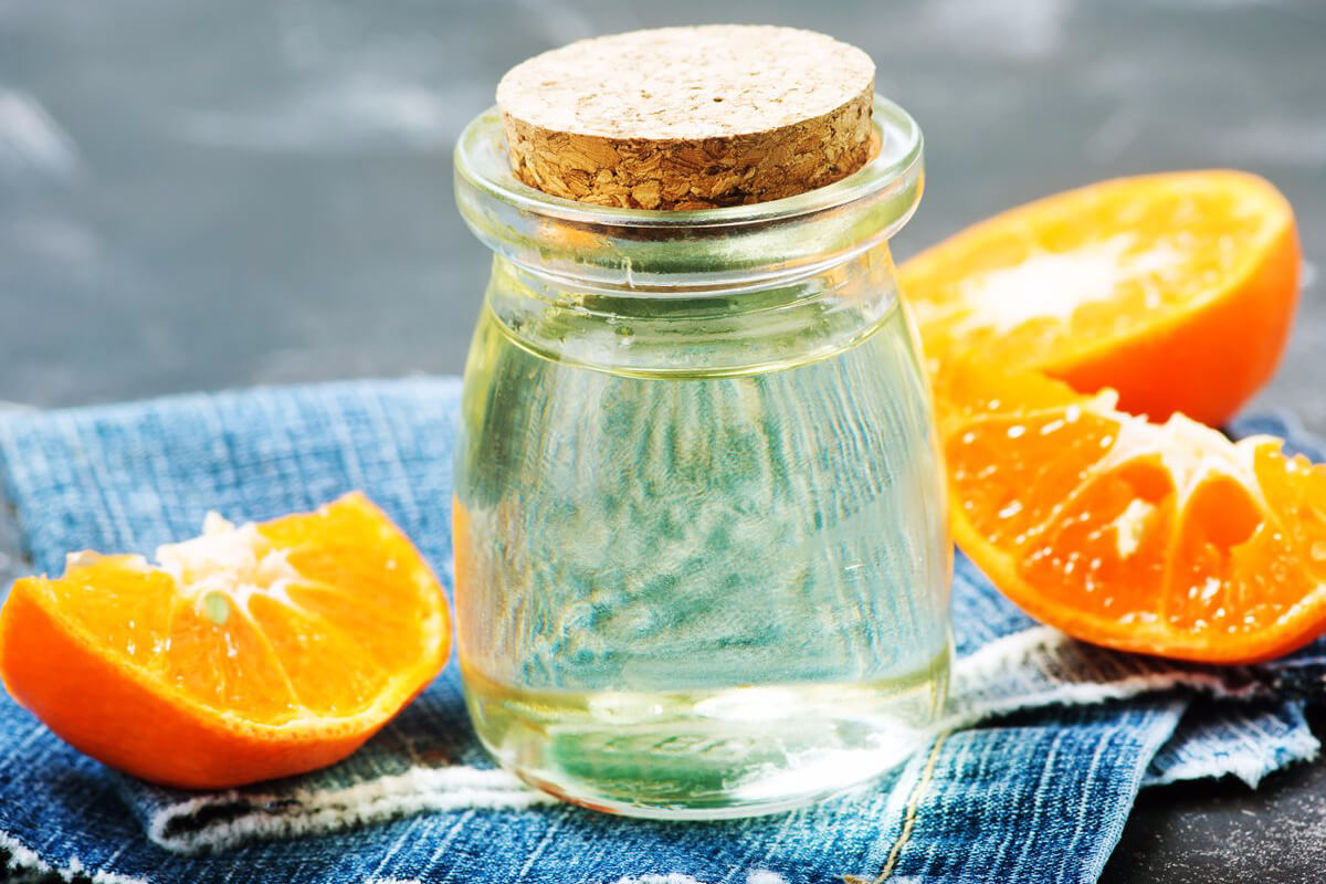 Orange Essential Oil Benefits and Recipes