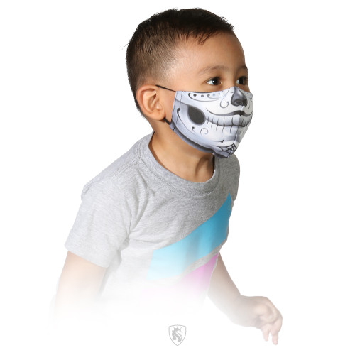 It is recommended by the CDC that face coverings should be worn in all public settings where social distancing measures are difficult to maintain.