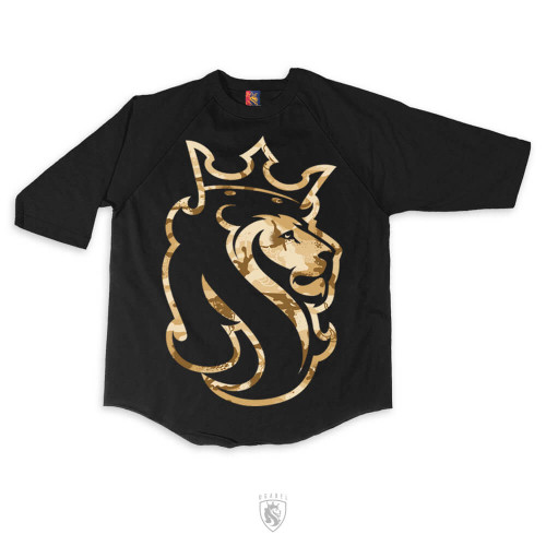 ogabel lion with desert camouflage print on a Mens Raglan