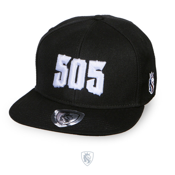 505 Snap Back Hat In Black