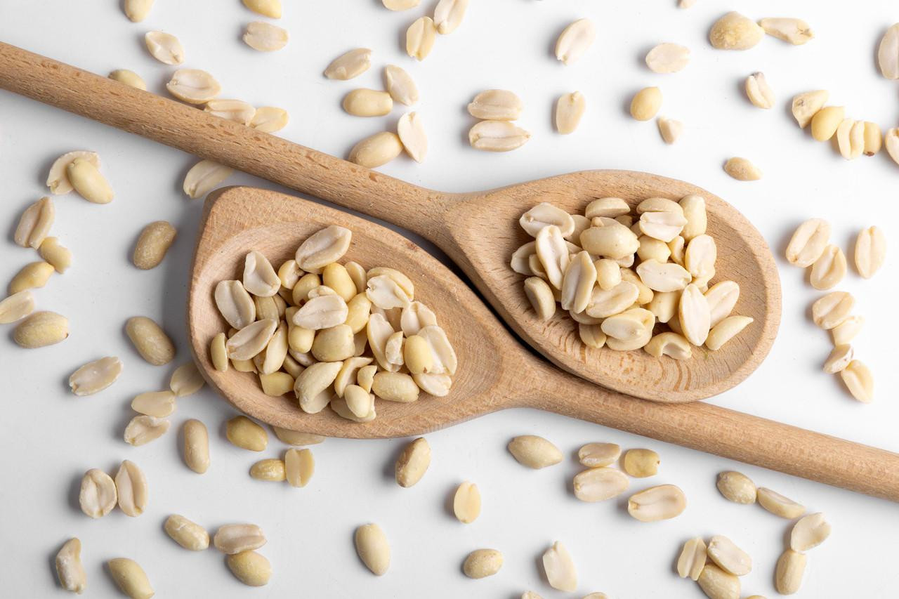 Premium Peanuts For Birds Split, Whole & Blanched