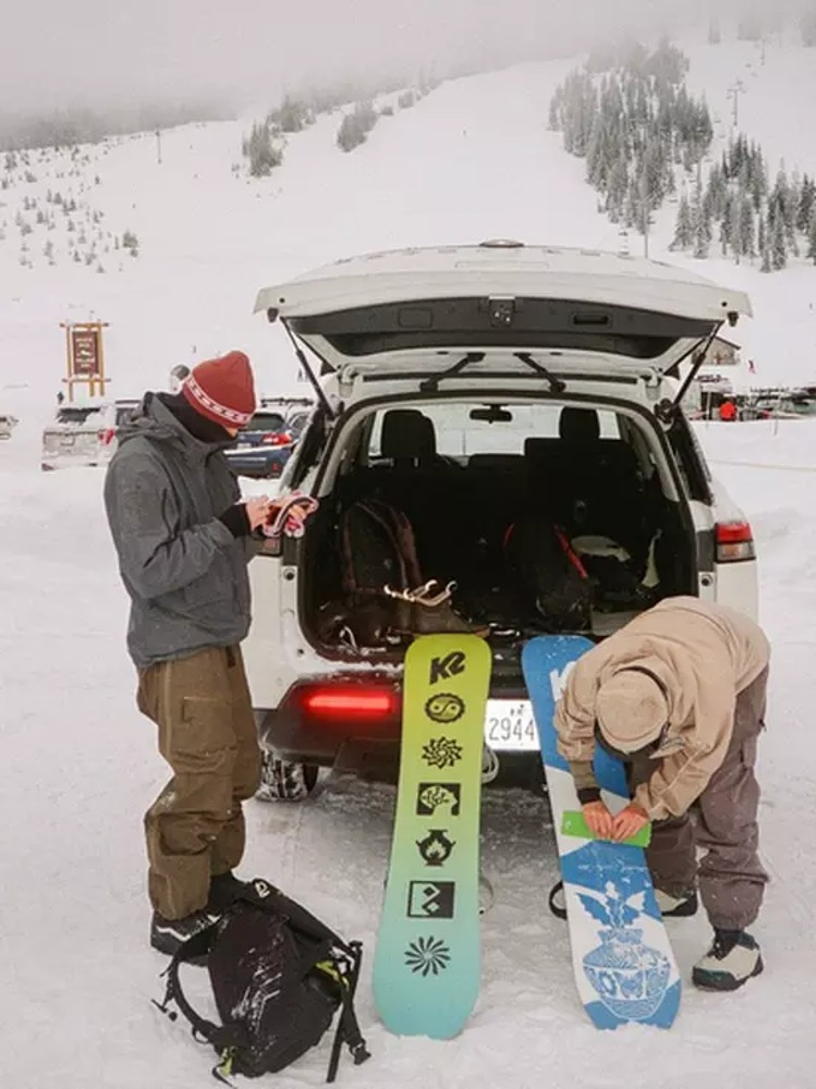 K2 Embassy Snowboard 2025 | Corbetts Ski + Snowboard