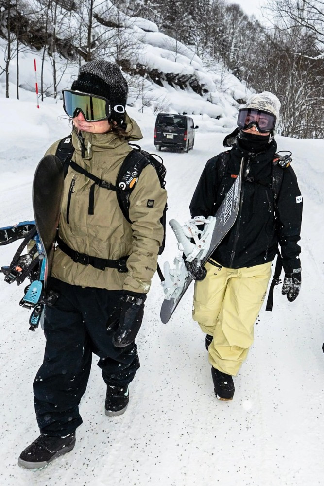 686 Gore-Tex Willow Womens Jacket 2025 | Corbetts Ski + Snowboard