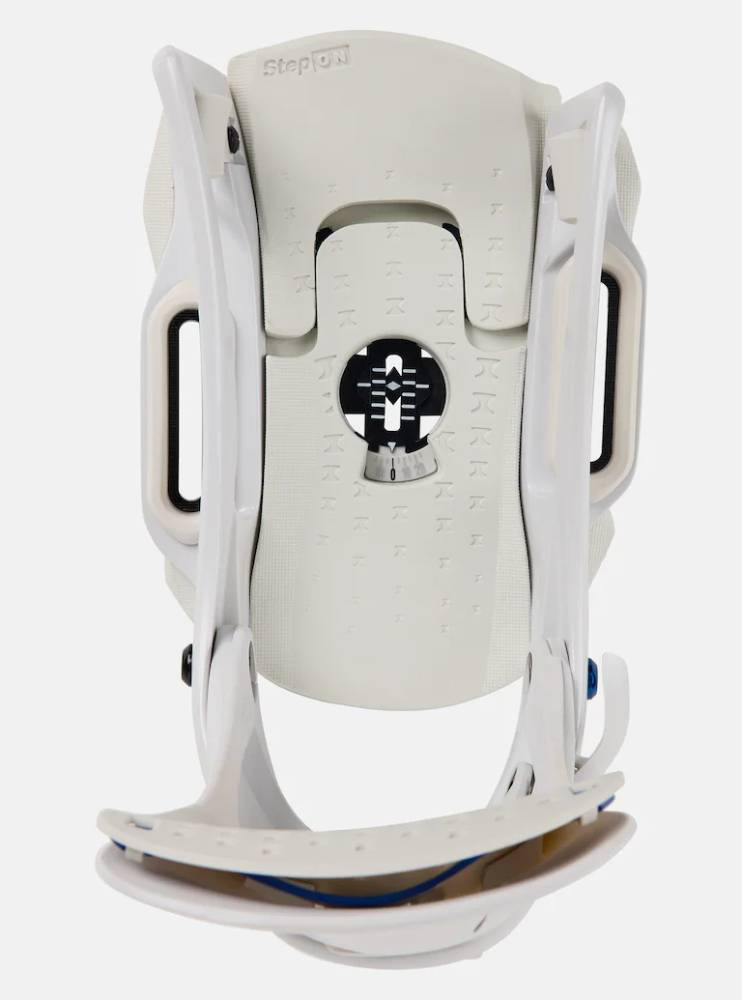 burton escapade snowboard bindings white/gold - womens Women's Step On EST 2026 White M Flex Snowboard Bindings offer an ideal balance of playful flex and cushioned comfort with universal compatibility Burton Womens' Escapade Re:Flex Step