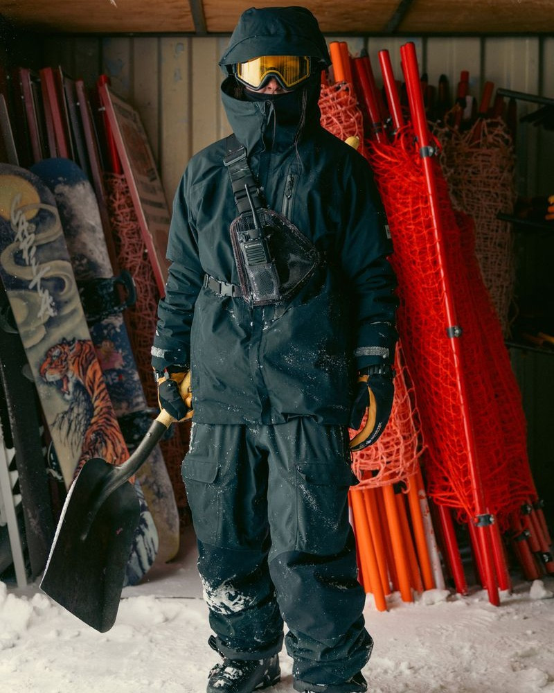 【美品】686GLCRGORE-TEXGTPant Lサイズ ゴアテックス 686 Gore-Tex GT Thermagraph Mens Jacket 2026 | Corbetts Ski +