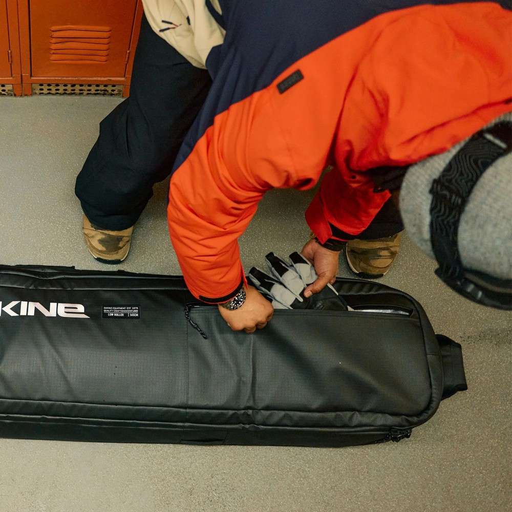 Dakine Low Roller Snowboard Bag 2026 | Corbetts Ski + Snowboard