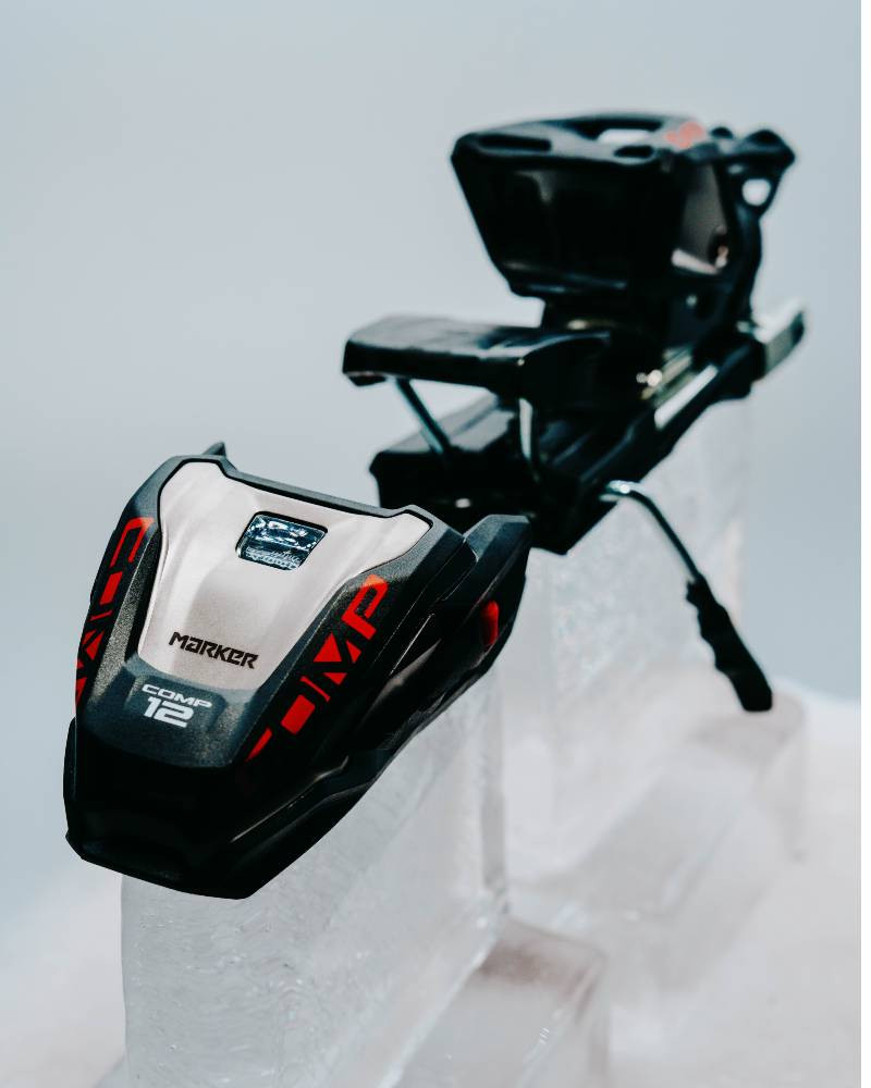 24MARKER XCOMP 12 BLACK-FLO-RED （エキスパート向け）定価￥44000