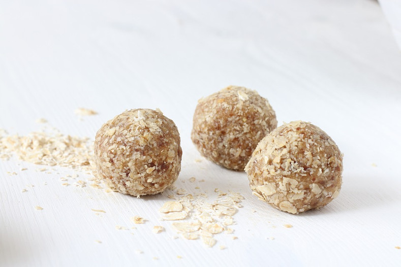 Superfood Snacks to Bring to the Office