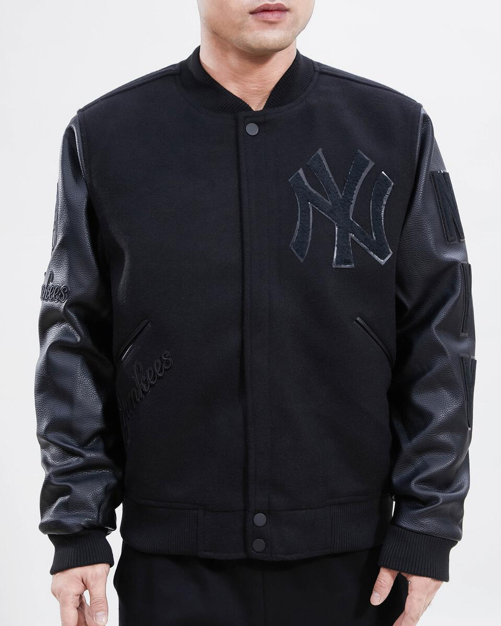 Men's Detroit Tigers Pro Standard Navy/White Varsity Logo Full-Zip