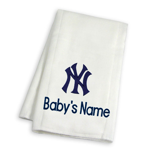 NY Yankees Personalized 6Piece Gift Basket
