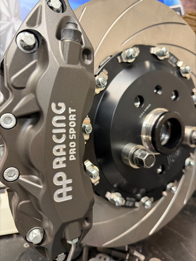 VBT BK0037R 362x32mm Brake Kit (RACE USE ONLY) MQB PQ35