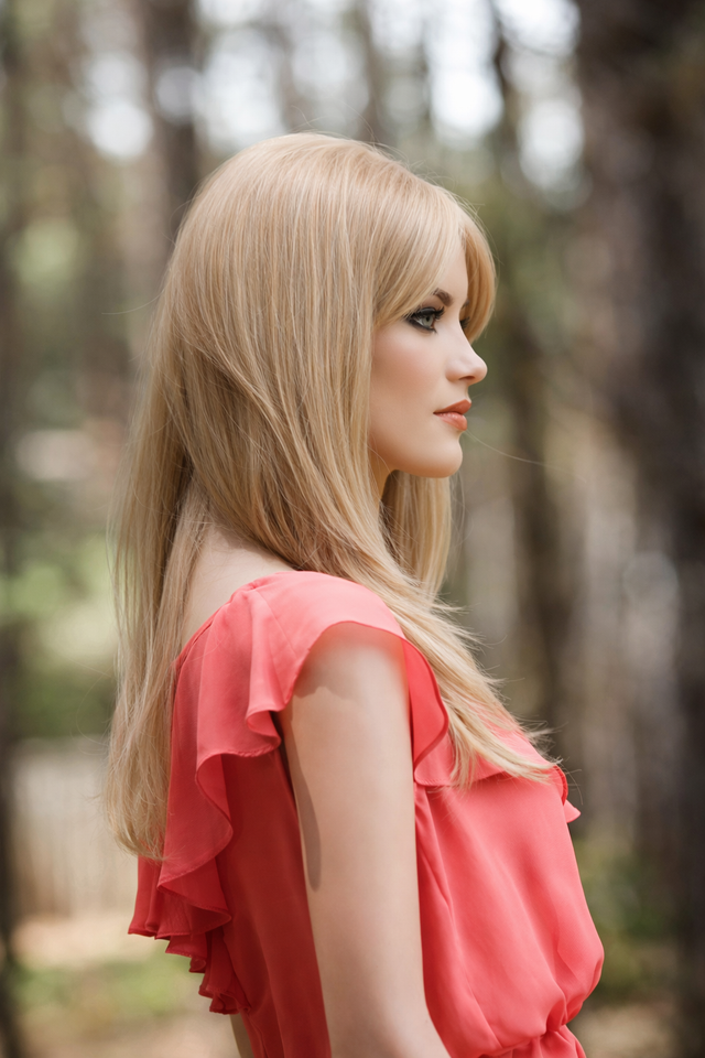 Sheridan (Beige Blonde 22H613) Premium Fashion Wig - Heat Resistant