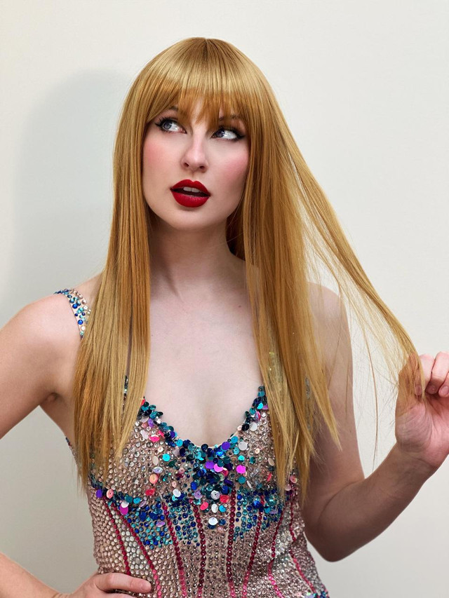 Swift Singer Long Blonde - by Allaura