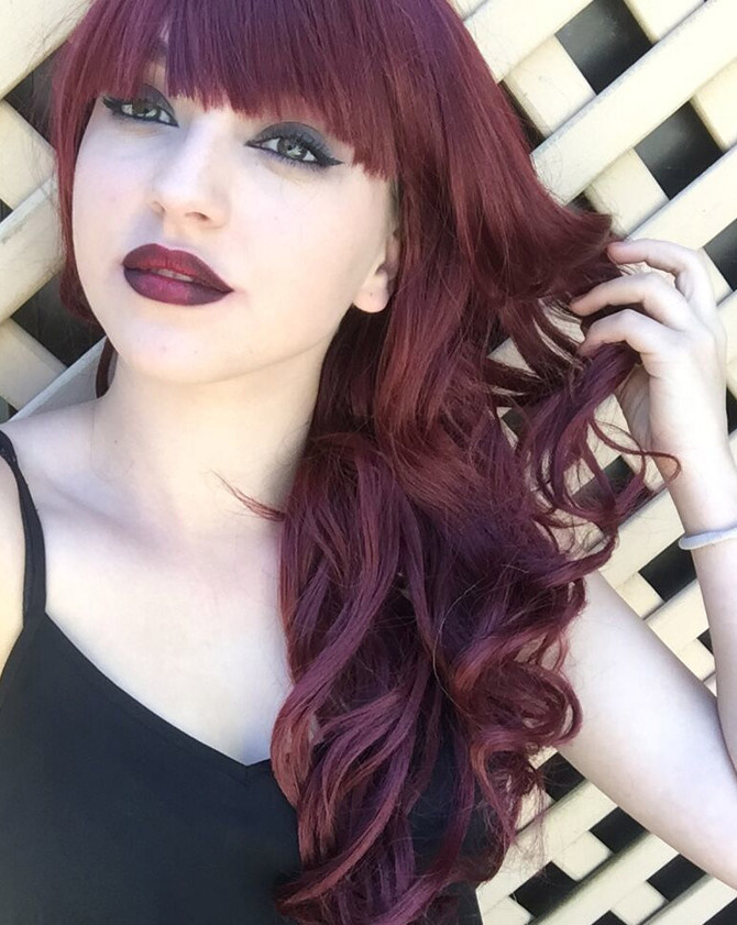 Jenna (Burgundy 118) Premium Fashion Wig