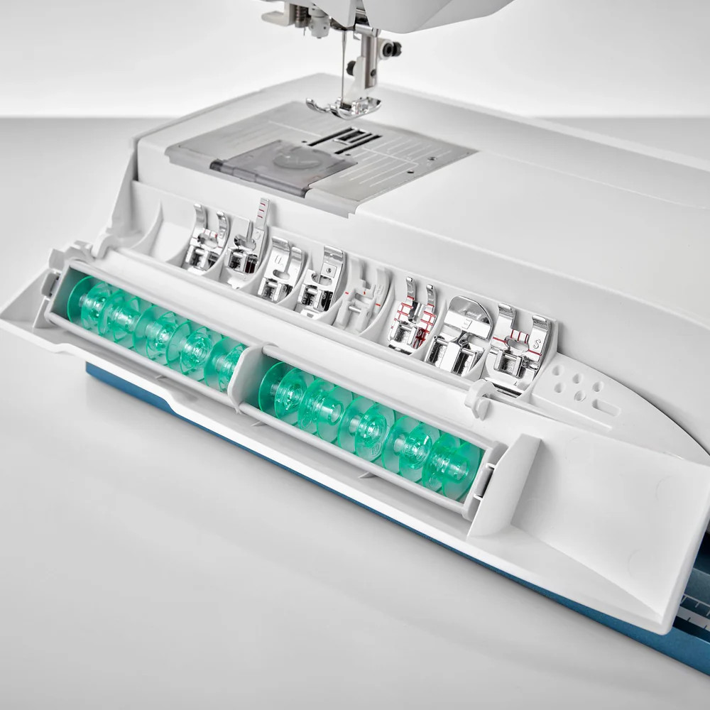 FI.0829.ereview1.AR The Husqvarna Viking Designer I sewing machine... Photo d'ac FI.0829.ereview1.AR The Husqvarna Viking Designer I sewing machine... Photo d'ac