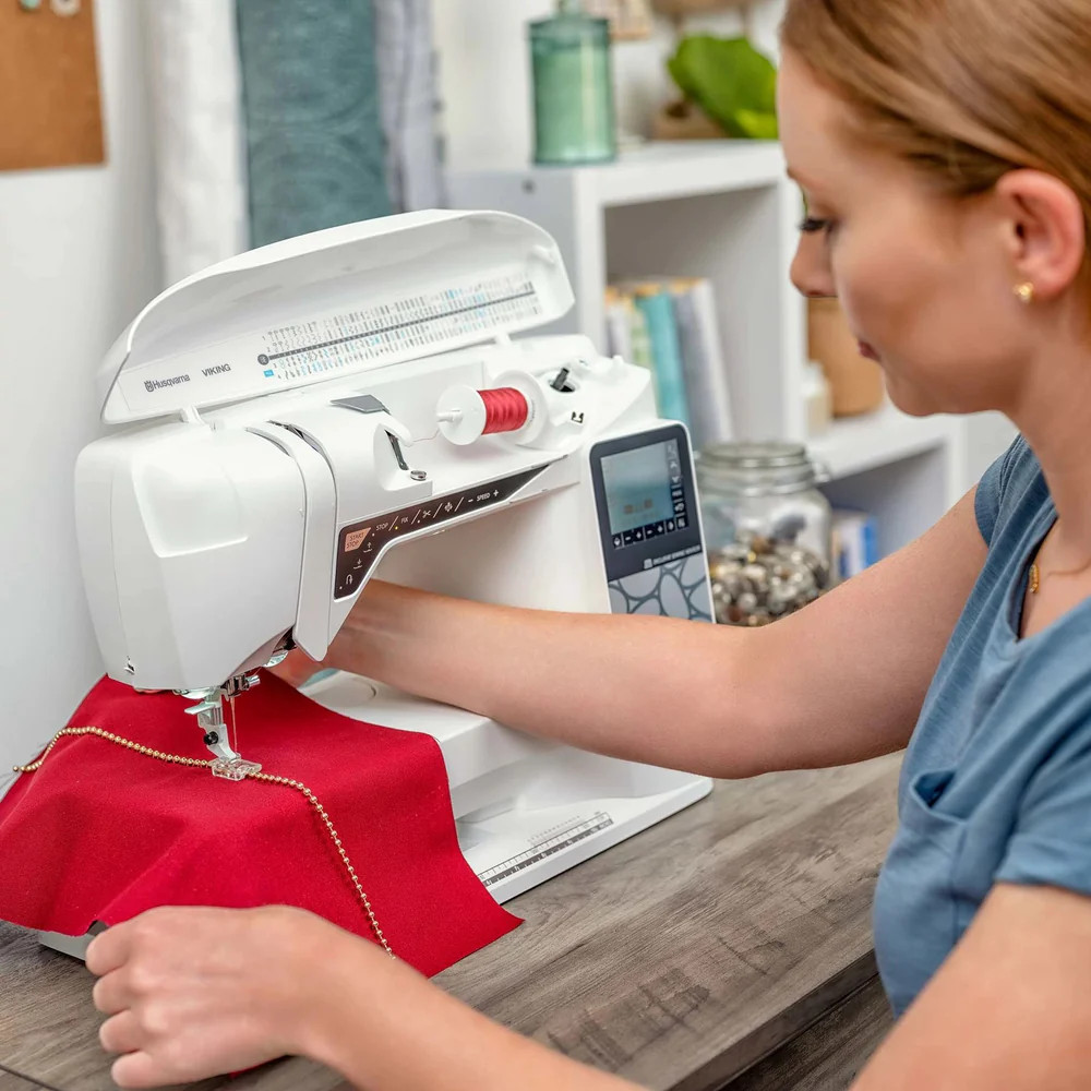 HUSQVARNA VIKING OPAL 690Q Computerized Sewing Machine