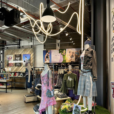 Tagra | IP65 | 24V | Essential | Circular Rope LED Neon Flex | 18x18mm | 8.0W p/m | 3000K | 50 Metres - rope-flex_retail2-ww__57982.jpg