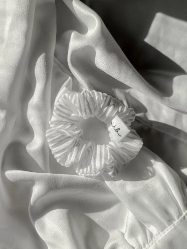 IB SPRUNCHIE EXTRA HOLD Pure White